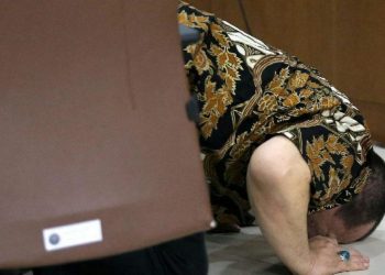 La Nyalla Bebas, Takbir Bergema di Ruang Sidang