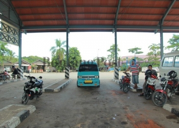 Sopir Bus yang Mogok, Berimbas ke Sopir Angkot dan Ojek di Terminal