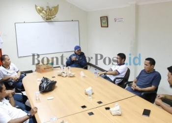Diskusi Ringan Asprov PSSI Kaltim dengan Fossbi 
