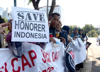 SEBENTAR LAGI!! Terbuka Peluang Honorer jadi PNS