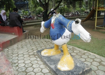 Rp 30 Juta untuk Benahi Taman Cerdas