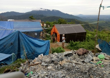 Pondok Penambang Emas Dibakar