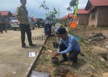 Usai Resmi Diangkat Menjadi PNS , 103 CPNS Menanam Pohon