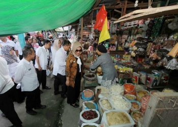 Tekan Harga Sembako, Wali Kota Jamin Pasokan Aman