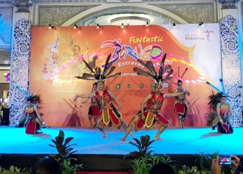 Tampilkan Penari dan Musik Daerah Di Pameran Funtastic Borneo Yogyakarta 