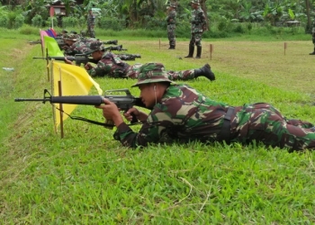 Asah Prajurit dengan Latihan Menembak