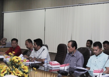 Asosiasi Pedagang Tolak Minimarket 