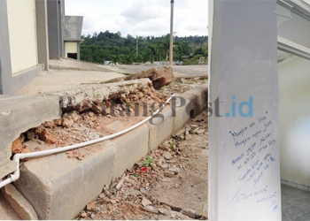 Tidak Terawat, Sport Center Ditengarai Jadi Tempat Mesum dan Mabuk