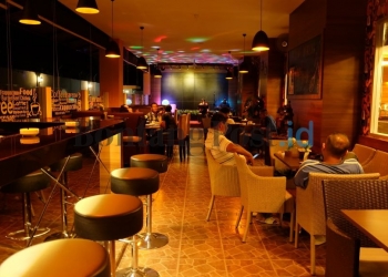 Elegan, Bersih, dan Tenang