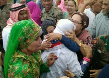 Kedatangan Jemaah Haji Disambut Tangis Haru
