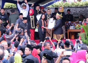 Langsung Dapat Penghargaan MURI 4.576 Penari Jepen Jadi Rekor Baru 