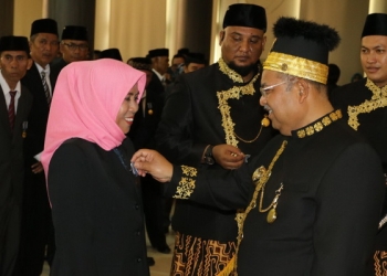 633 ASN Terima Satyalancana Karya Satya 