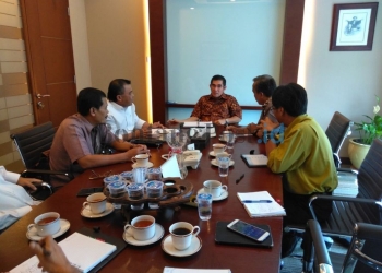 23 November Hamdan Zoelva ke Bontang