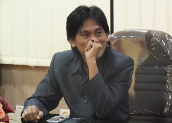 Bakhtiar Wakkang Keluhkan Pelayanan di RSUD