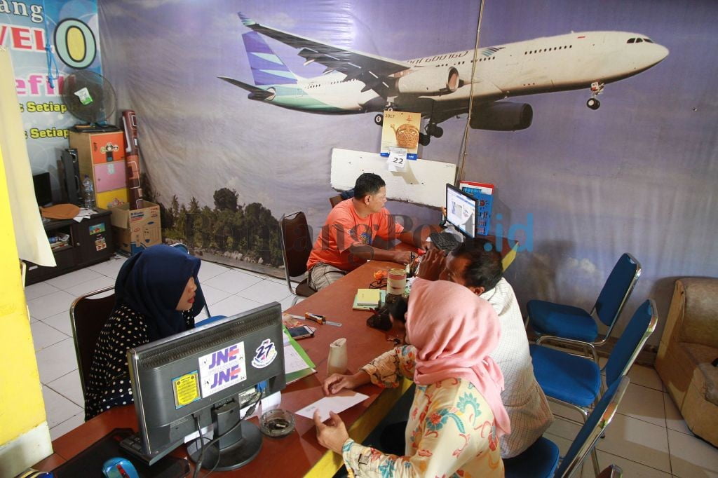 Surabaya dan Makassar Tujuan Favorit