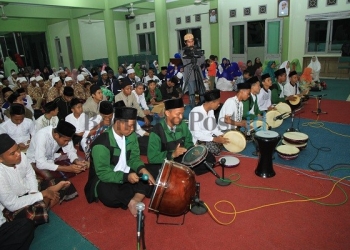 Gema Selawat di Gedung NU 