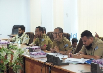 Dua Rig Pengeboran Tunggu Pengelola 