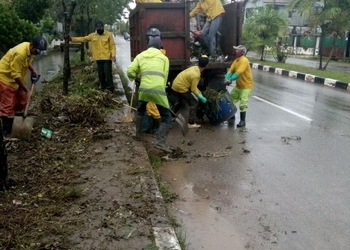 Sampah di TPA Ditindis Pakai Alat Berat