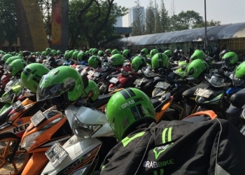 Dishub Janji Tertibkan Taksi Online