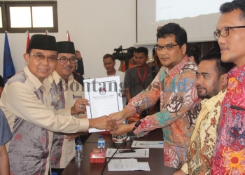 Resmi Dampingi Sofyan, Rizal Hangatkan Pilgub Kaltim 