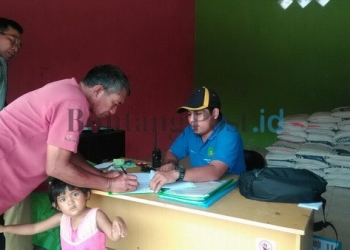 Warga Keluhkan Kualitas Rastra Yang Tak Sesuai Harapan 