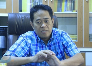 “AH, Mundurlah dengan Terhormat” 