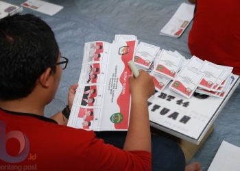 Banyak Ditemukan Surat Suara Cacat