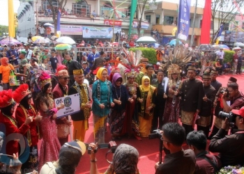 Pawai Budaya Meriah, Bontang Jadi Pusat Perhatian 