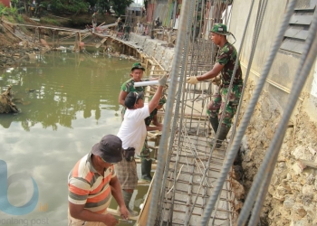 Akhir Pekan, Warga Gotong Royong Bantu Satgas TMMD