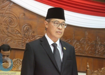 Surat Penguduran Awang Masuk Dewan 