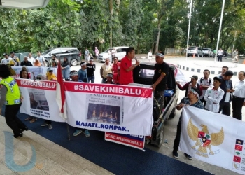 Warga Kampung Jawa Geruduk Balai Kota Samarinda 