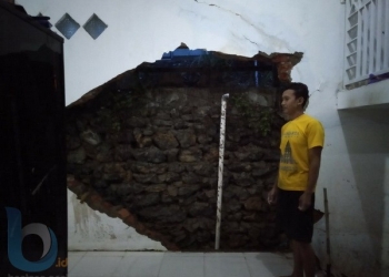 Pergudangan Diduga Sebabkan Longsor