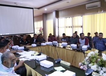 Asosiasi Pedagang Luruk Kantor DPRD