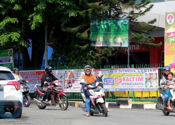 Satpol PP Siap Bongkar Spanduk Ilegal 