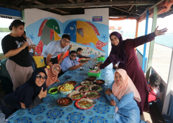 Mencicipi Kerapu Belah Urung di Pondok Kuliner Tengah Laut