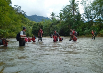 Demi Menuntut Ilmu, Bertaruh Nyawa