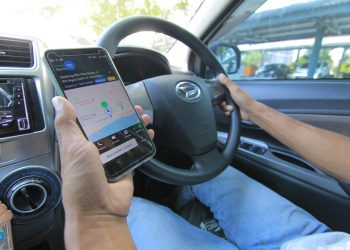 Pakai GPS saat Berkendara, Bisa Didenda