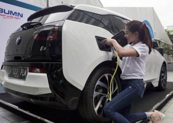 Pengguna Mobil Listrik Dapat Diskon Tambah Daya