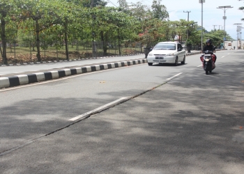 Jalan Rusak, Pengendara Wajib Waspada