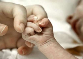 Diduga Gizi Buruk, Bayi Kembar Sembilan Bulan Hanya Berbobot 3,8 Kilogram