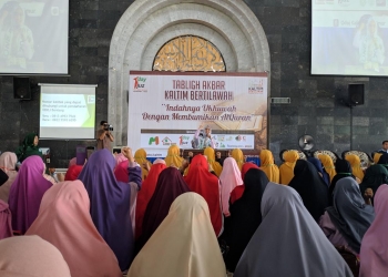 Dihadiri Oki Setiana  Dewi, Ribuan Jemaah Ikuti Tabligh Akbar Kaltim Bertilawah