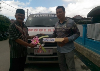 Irfan Penuhi Janji Politiknya, Beri Bantuan Mobil Ambulans bagi Warga Bontang