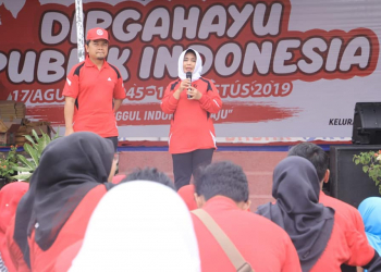 Hadiri Jalan Santai di Telihan, Neni Pesan Jaga Kebhinekaan