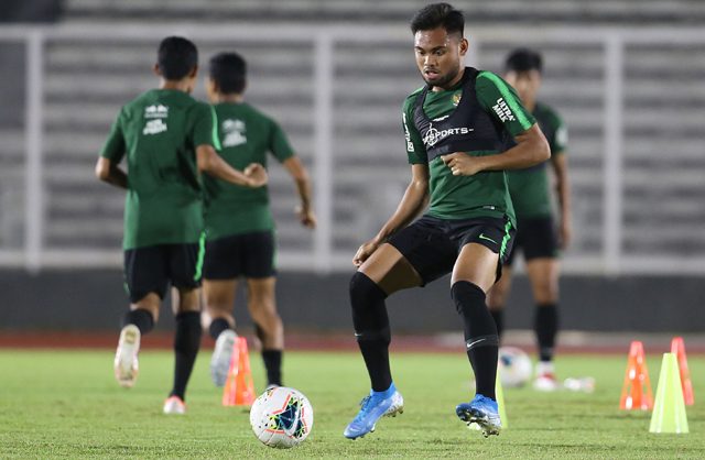 Saddil Ramdani musim ini membela klub Malaysia Pahang. Dia memperkuat timnas Indonesia melawan Malaysia besok. (Chandra satwika/jawa pos)