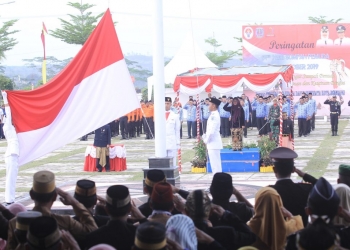 Pimpin Upacara Sumpah Pemuda ke-91, Neni: Pemuda Indonesia Harus Punya Karakter