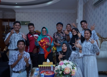 Hebat! Teater Bontang Juara 1 Nasional, Neni Beri Apresiasi