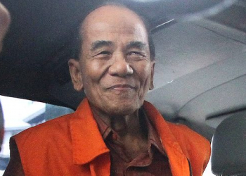 KPK Terkejut, Diam-diam Jokowi Beri Grasi pada Koruptor Ini