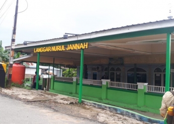 Masjid Ini Kerap Dilempari Kotoran, Terduga Pelaku Bonyok Dihajar Massa