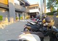 Pungutan parkir yang dilakukan manajemen Bontang Plaza dipastikan masuk kas daerah. (ADIEL KUNDHARA/KP)