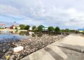 Sampah berserakan di wilayah RT 16 Kelurahan Tanjung Laut Indah. (Zaenul/Bontangpost.id)